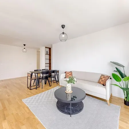 Appartement Eiffel Tower View Terrace, Parking, Rer On Foot