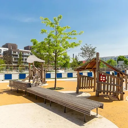 Eiffel Tower View Terrace, Parking, Rer On Foot