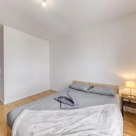Apartamento Eiffel Tower View Terrace, Parking, Rer On Foot